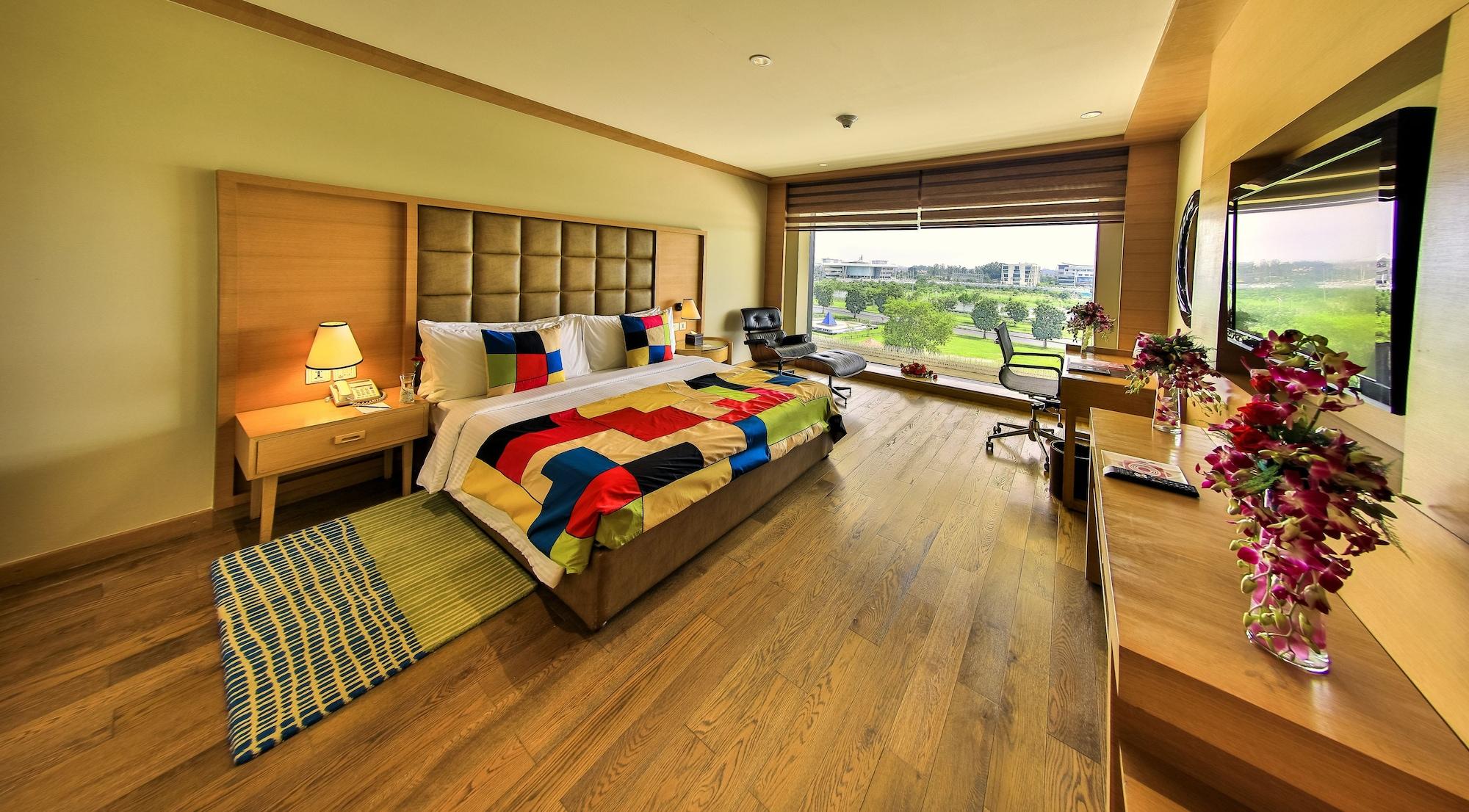 The Lalit Chandigarh Exterior photo