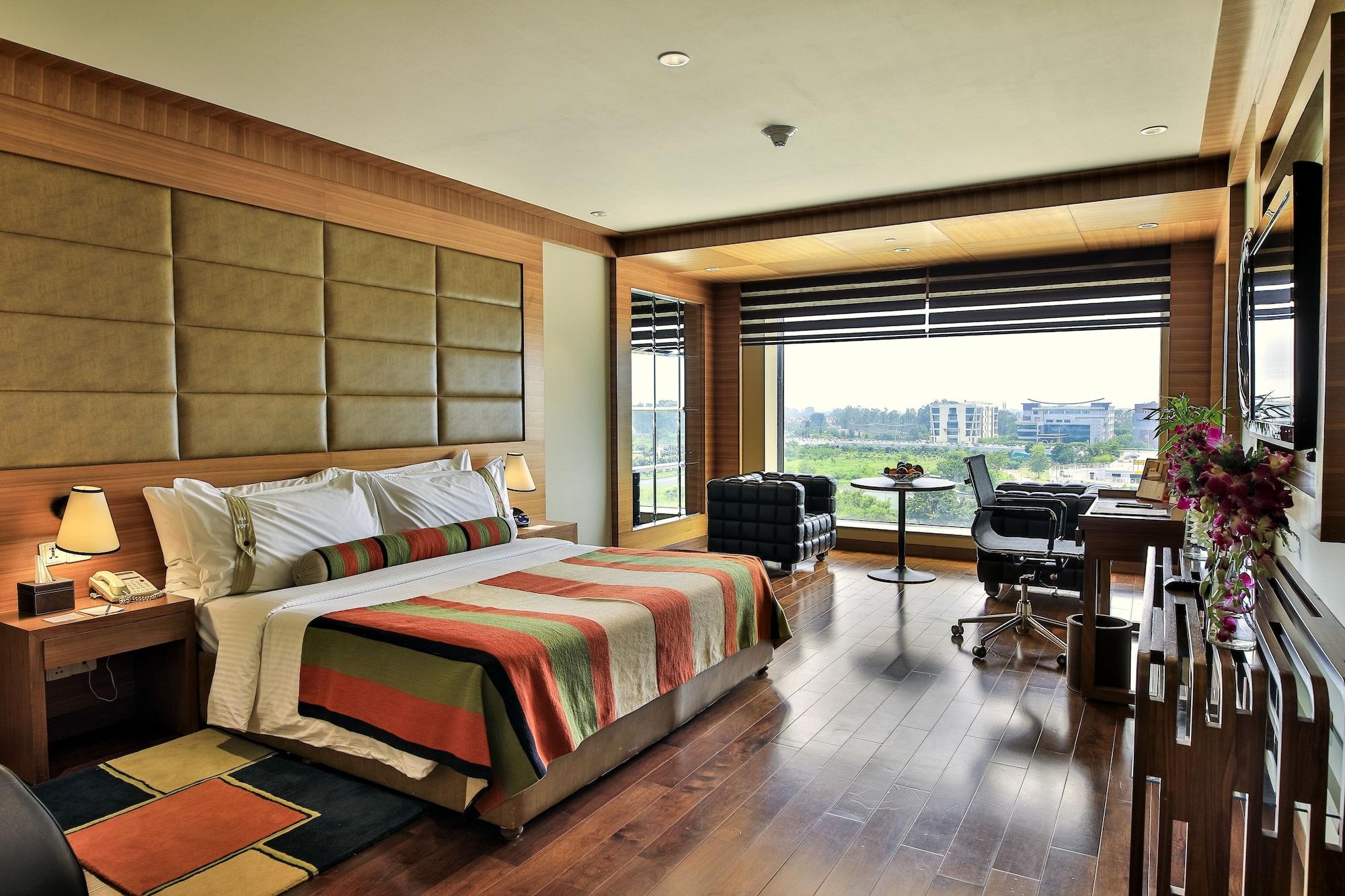 The Lalit Chandigarh Exterior photo